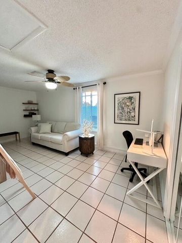 10079 Yeoman Lane, Royal Palm Beach, FL 33411