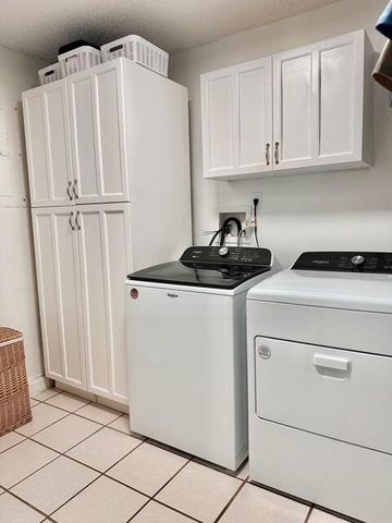 10079 Yeoman Lane, Royal Palm Beach, FL 33411