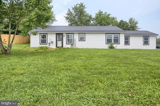 100 HERMAN LEE CIR, Liverpool, PA 17045