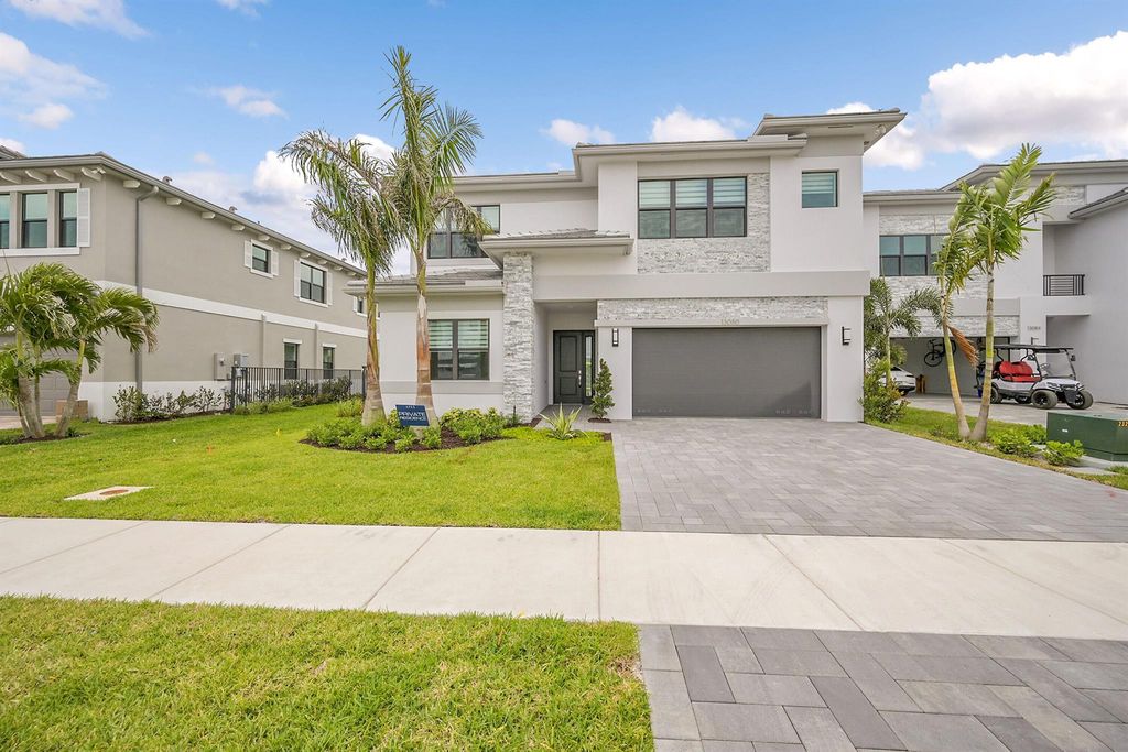 13080 Feathering Way, Palm Beach Gardens, FL 33412