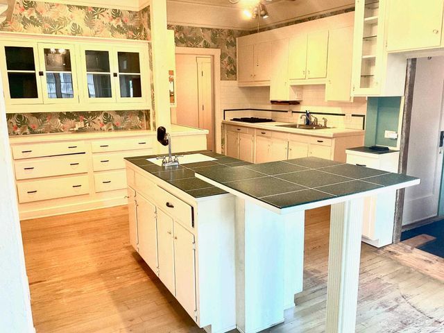 107 W Lloyd St, Pensacola, FL 32501