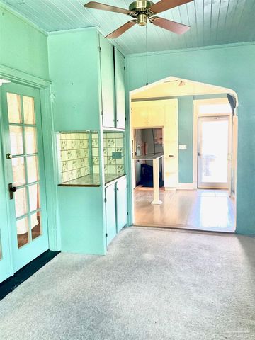 107 W Lloyd St, Pensacola, FL 32501