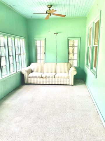 107 W Lloyd St, Pensacola, FL 32501