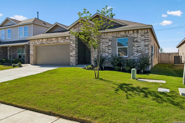 5801 MUSQUIZ RDG, Seguin, TX 78155