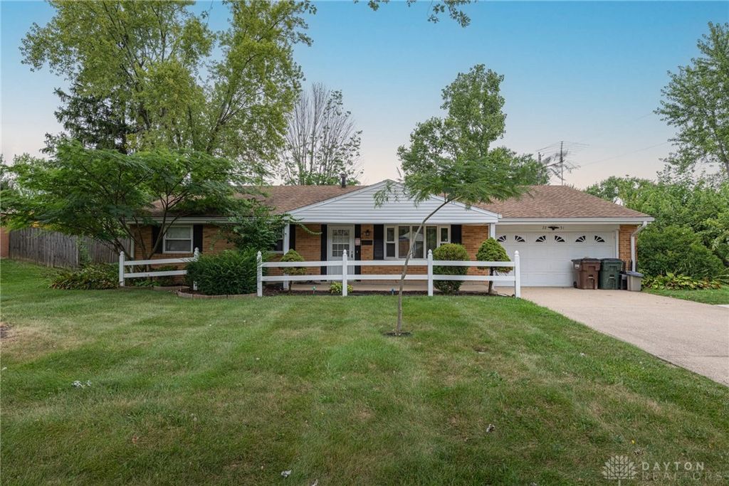 2251 Delvue Drive, Miami Twp, OH 45459