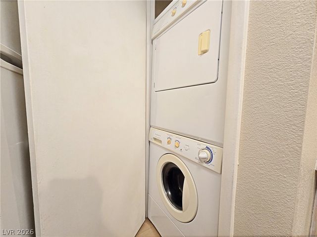 5171 Lindell Road 202, Las Vegas, NV 89118