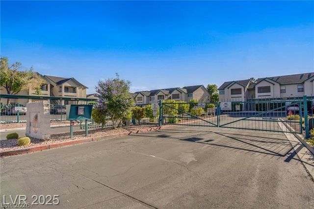 5171 Lindell Road 202, Las Vegas, NV 89118