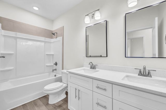 1010 Vendue Ave, Clarksville, TN 37042