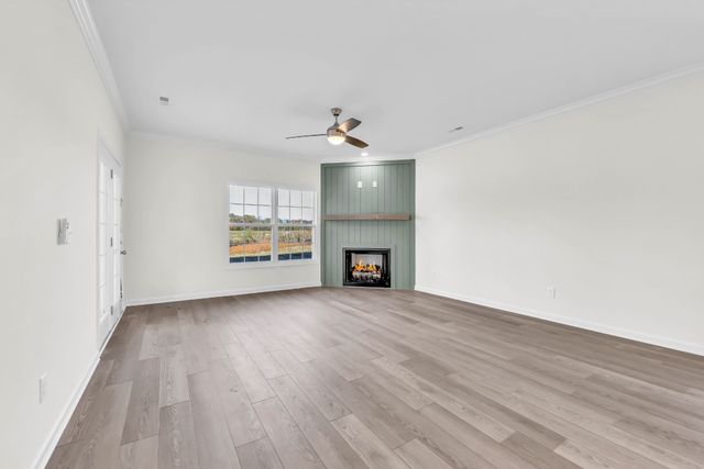 1010 Vendue Ave, Clarksville, TN 37042