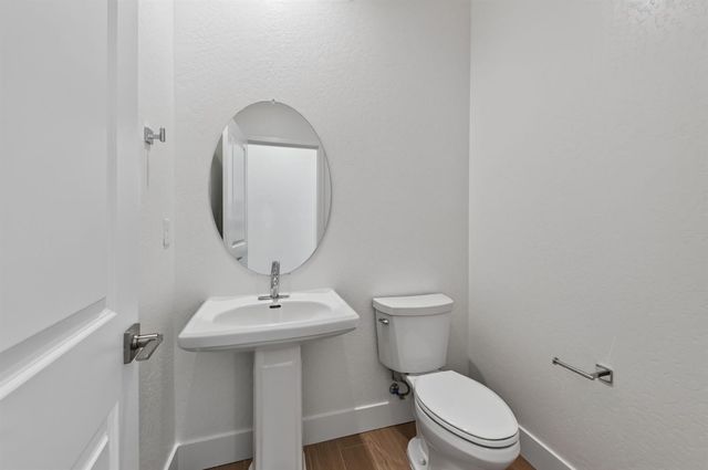 2895 E Veranda Drive, Fresno, CA 93730