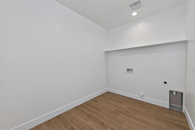 2895 E Veranda Drive, Fresno, CA 93730