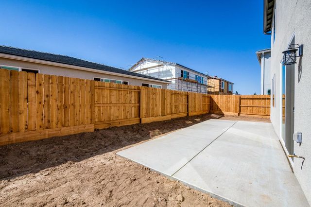 2895 E Veranda Drive, Fresno, CA 93730
