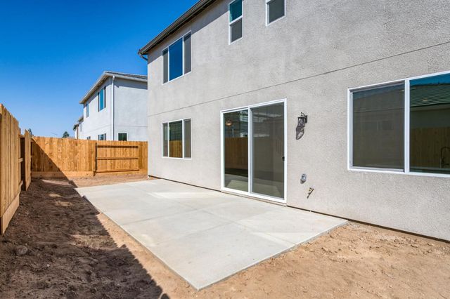 2895 E Veranda Drive, Fresno, CA 93730