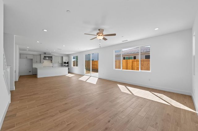 2895 E Veranda Drive, Fresno, CA 93730