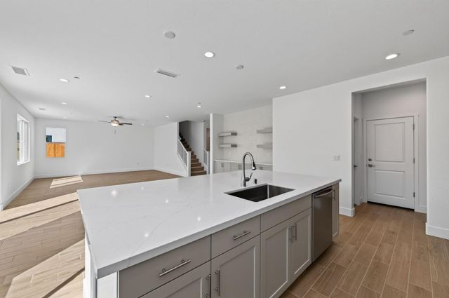 2895 E Veranda Drive, Fresno, CA 93730