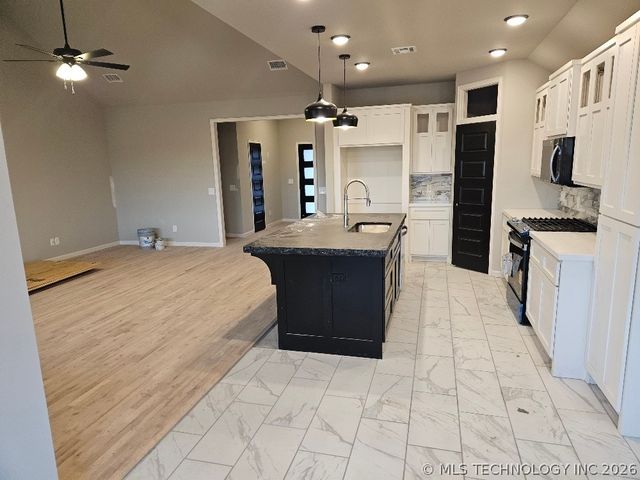 10324 E 132nd Street S, Bixby, OK 74008