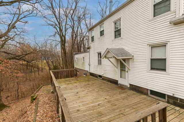 608 7th Avenue, Silvis, IL 61282