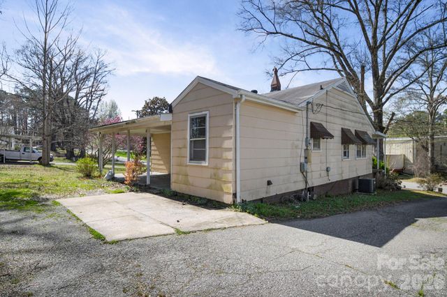 1644 Rankin Lake Road, Gastonia, NC 28054