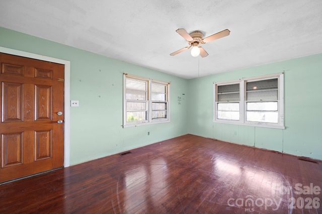 1644 Rankin Lake Road, Gastonia, NC 28054