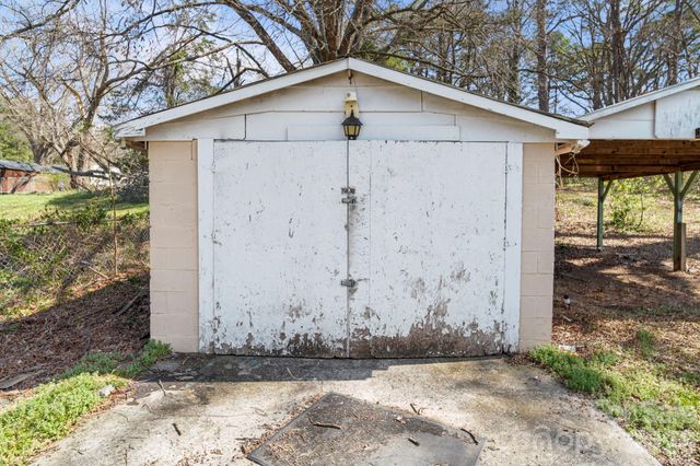 1644 Rankin Lake Road, Gastonia, NC 28054