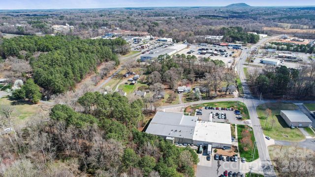 1644 Rankin Lake Road, Gastonia, NC 28054