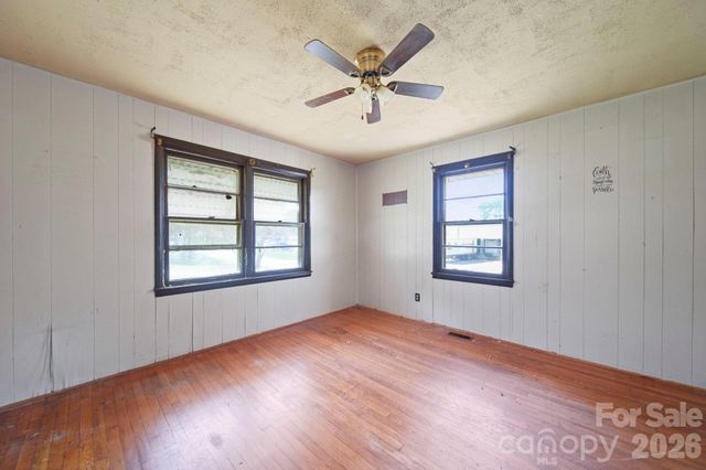 1644 Rankin Lake Road, Gastonia, NC 28054