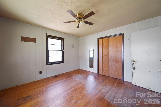 1644 Rankin Lake Road, Gastonia, NC 28054