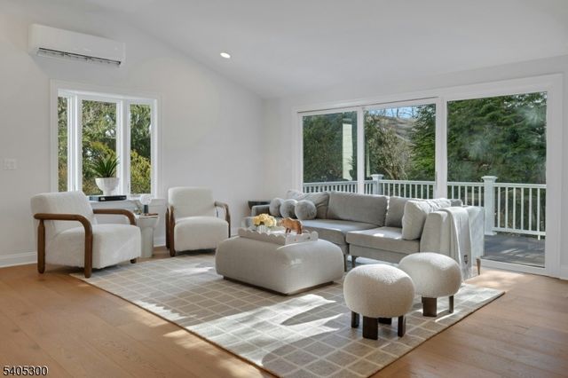 30 Edgecliff Rd, Montclair Twp., NJ 07043