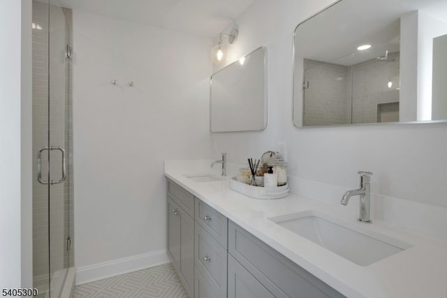 30 Edgecliff Rd, Montclair Twp., NJ 07043