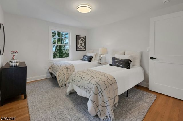 30 Edgecliff Rd, Montclair Twp., NJ 07043