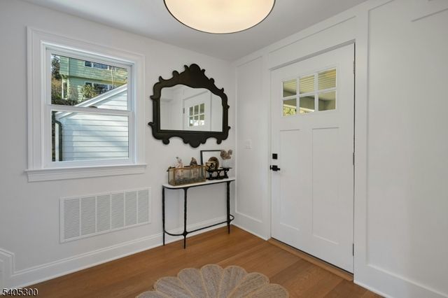 30 Edgecliff Rd, Montclair Twp., NJ 07043