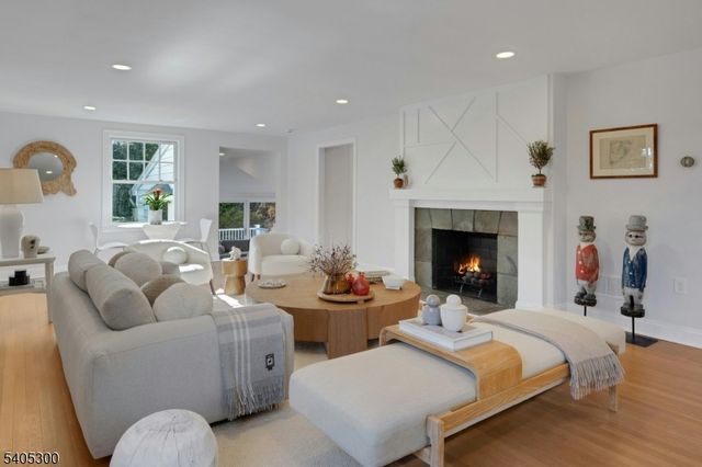 30 Edgecliff Rd, Montclair Twp., NJ 07043