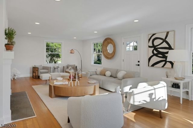 30 Edgecliff Rd, Montclair Twp., NJ 07043