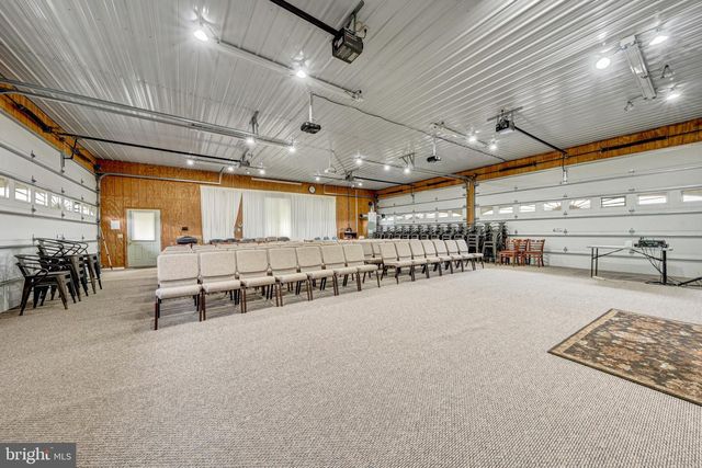 895 FISHERS RD, Toms Brook, VA 22660