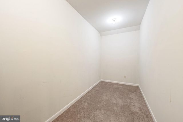 895 FISHERS RD, Toms Brook, VA 22660