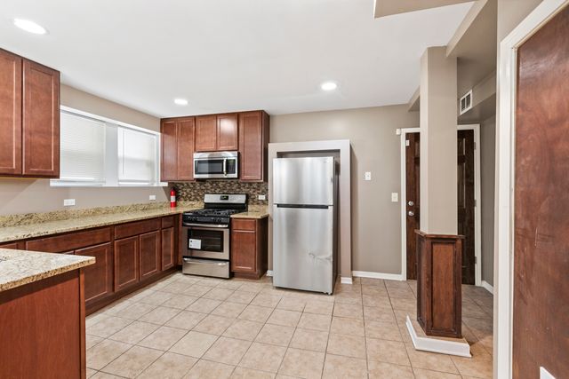 323 Memorial Drive 1, Calumet City, IL 60409
