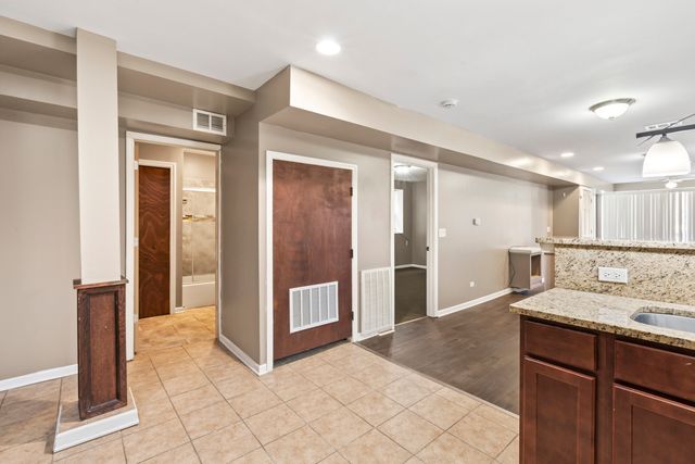 323 Memorial Drive 1, Calumet City, IL 60409