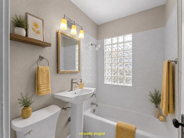 545 Upper ROAD, Kohler, WI 53044