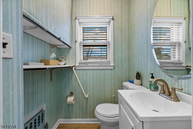 48 Wilfred St, West Orange Twp., NJ 07052