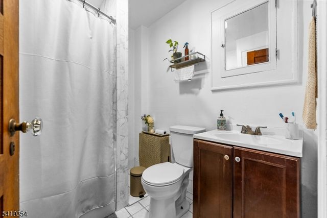 48 Wilfred St, West Orange Twp., NJ 07052