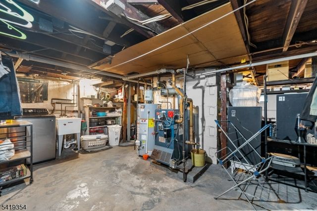 48 Wilfred St, West Orange Twp., NJ 07052