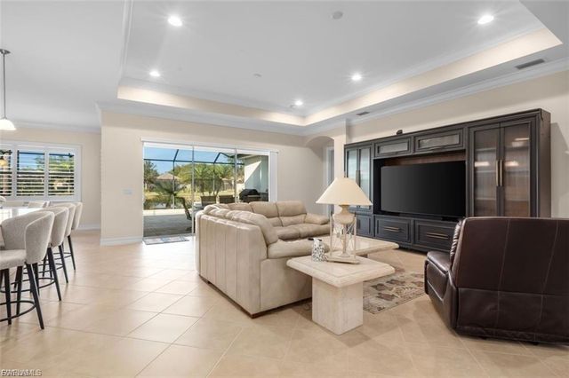 3980 Otter Bend CIR, Fort Myers, FL 33905