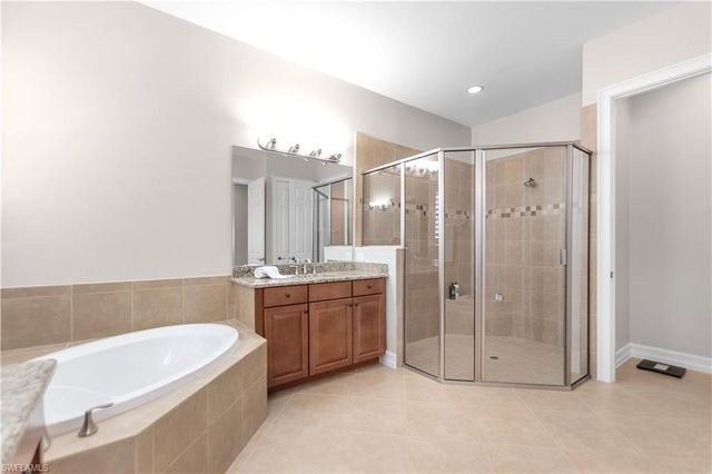 3980 Otter Bend CIR, Fort Myers, FL 33905