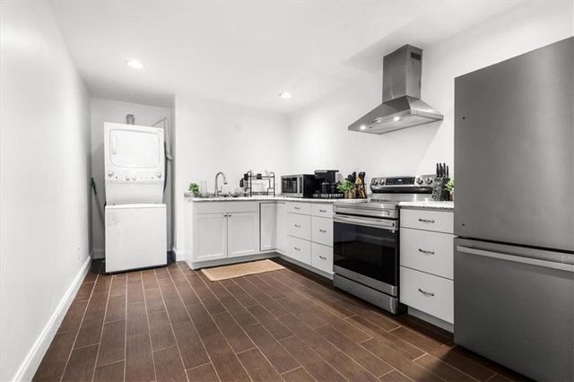 405 Branch Forest Way, Stockbridge, GA 30281