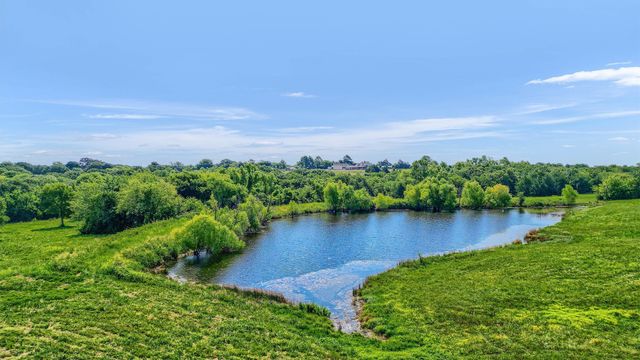 1200 County Road 1215, Savoy, TX 75479