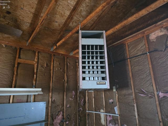 267 Milan Avenue, Amherst, OH 44001