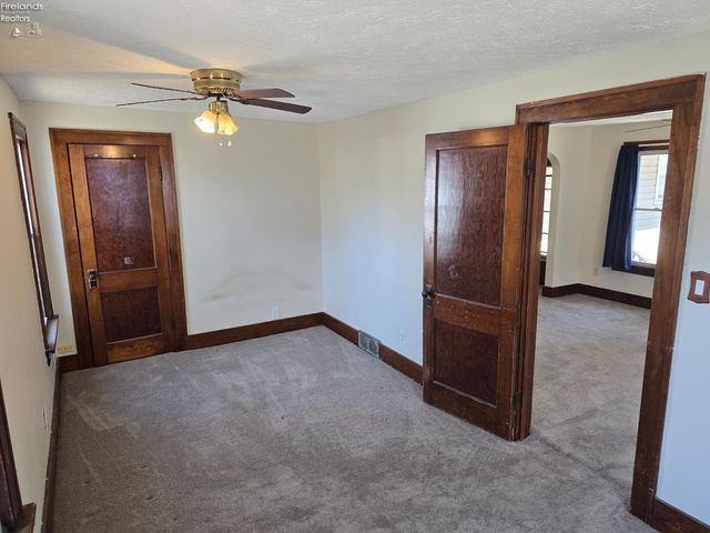 267 Milan Avenue, Amherst, OH 44001