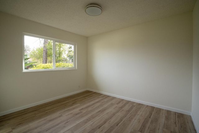 1305 Gerry Way, Roseville, CA 95661