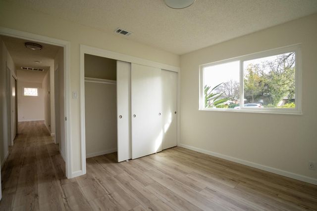 1305 Gerry Way, Roseville, CA 95661