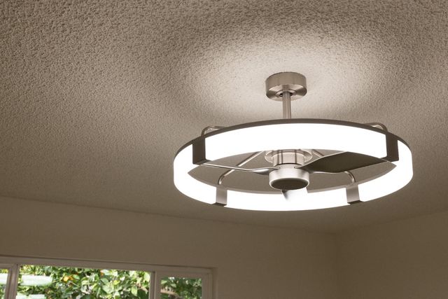 1305 Gerry Way, Roseville, CA 95661